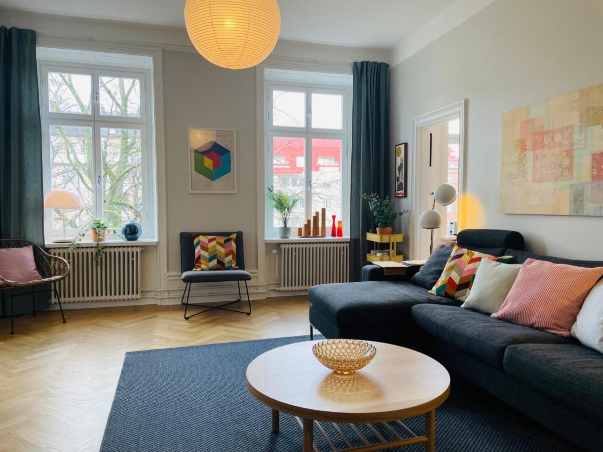 Cool And Light 2 Room Apartment In Sofo สต็อกโฮล์ม ภายนอก รูปภาพ