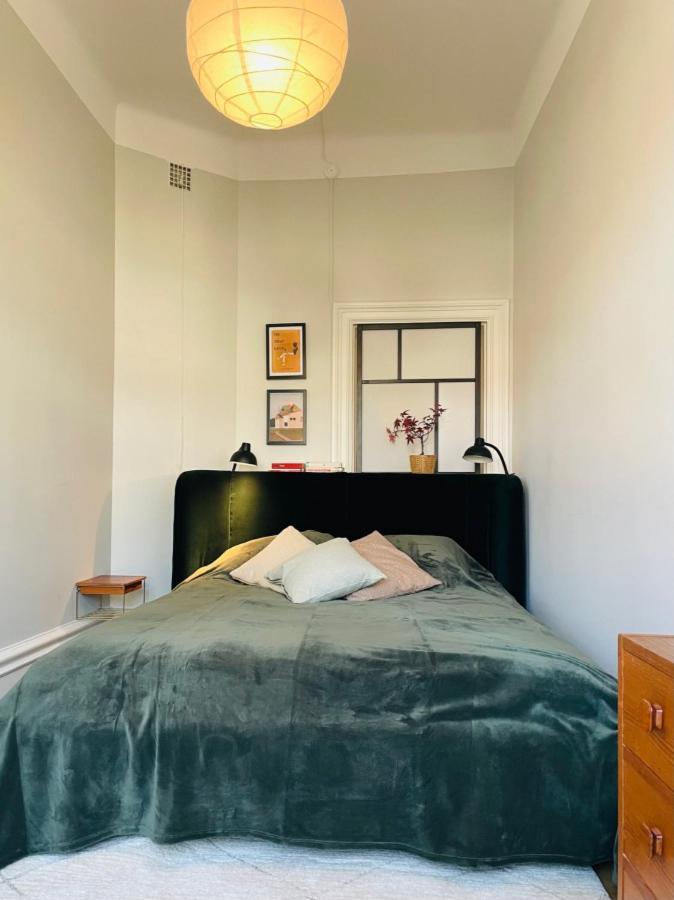 Cool And Light 2 Room Apartment In Sofo สต็อกโฮล์ม ภายนอก รูปภาพ